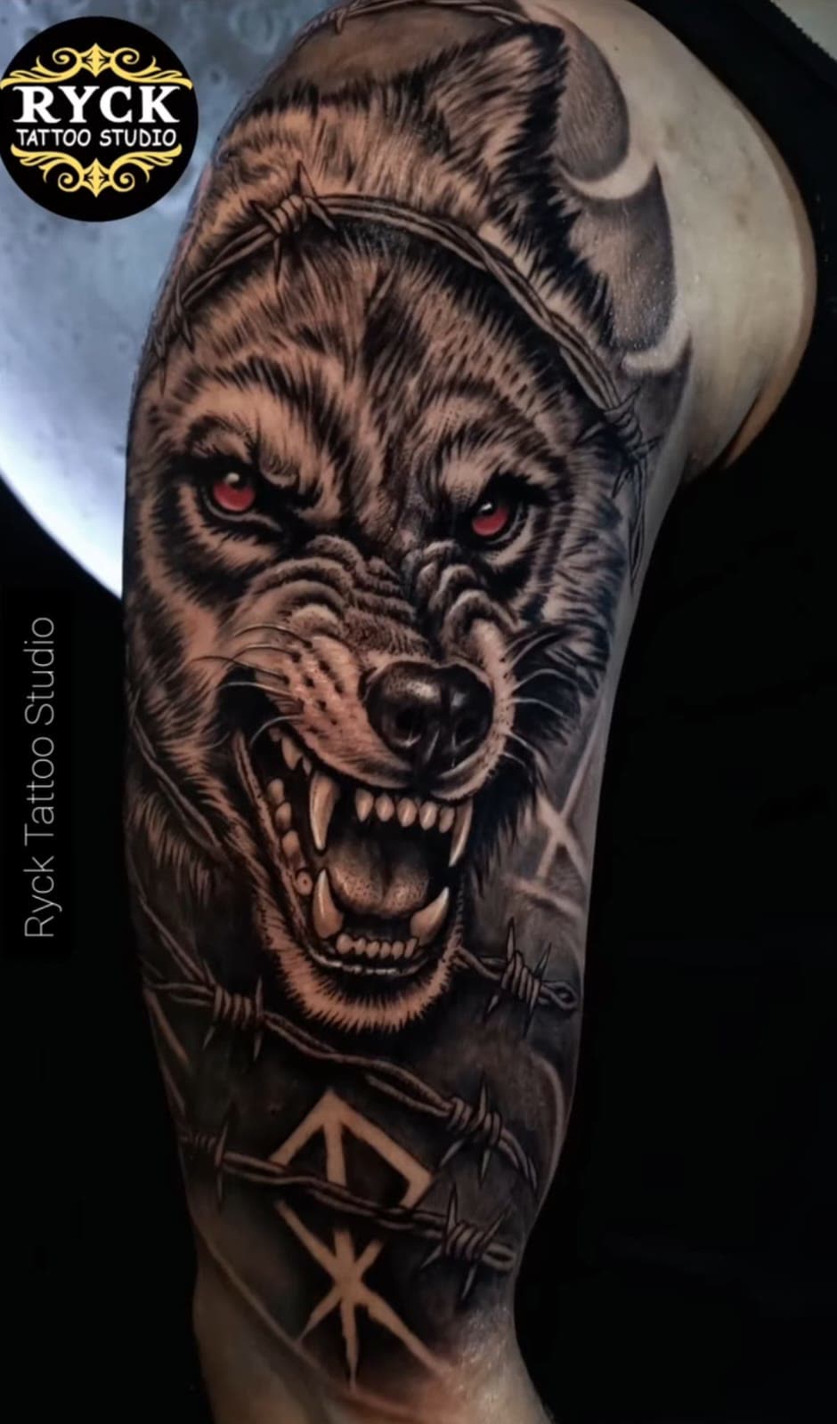 Tatuagem realista por Ryck Tattoo