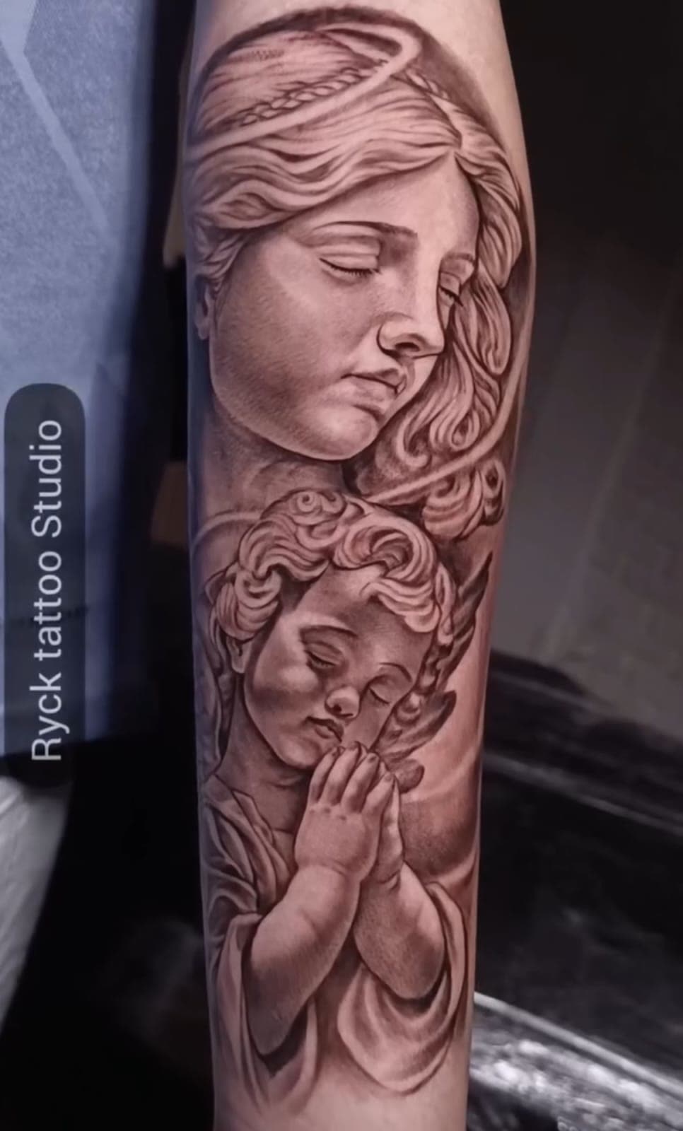 Tatuagem realista por Ryck Tattoo