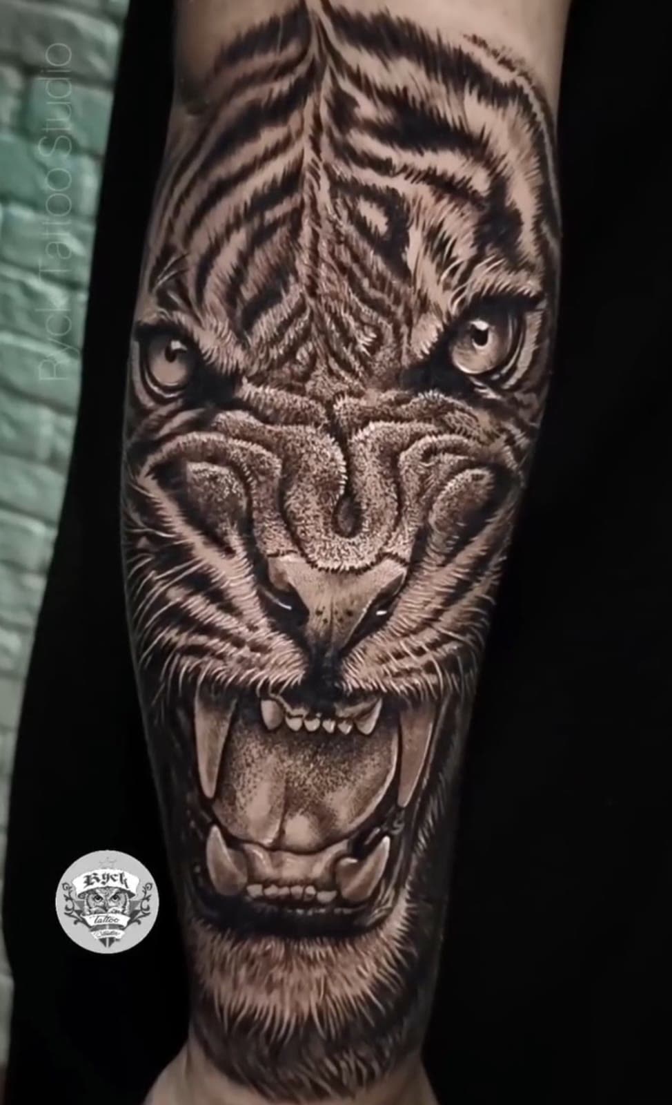 Tatuagem realista por Ryck Tattoo